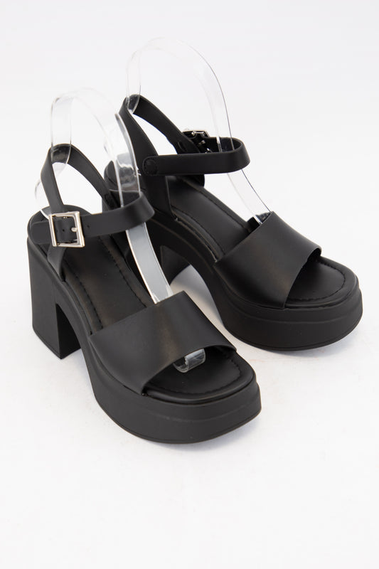 HATTIE-S_BLACK_4156240