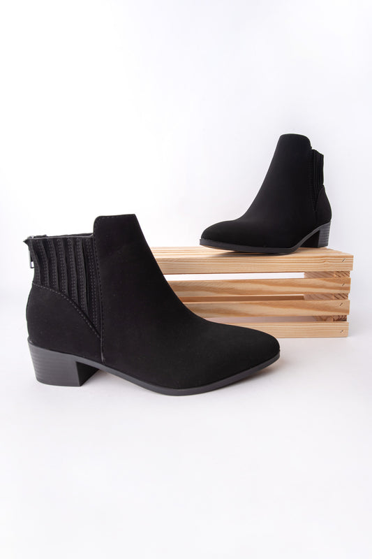 JULLIET_BLACK_4074958