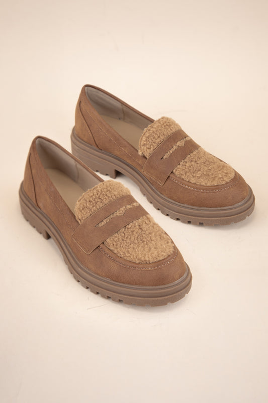 MOSS_TAN_4459195